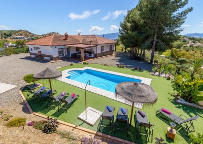 Casa rural con piscina en Gibralgalía , Málaga